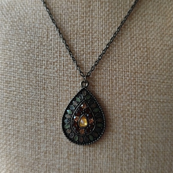 3/$20💗Vintage Teardrop Pendant Necklace Lobster Clasp - Picture 2 of 7